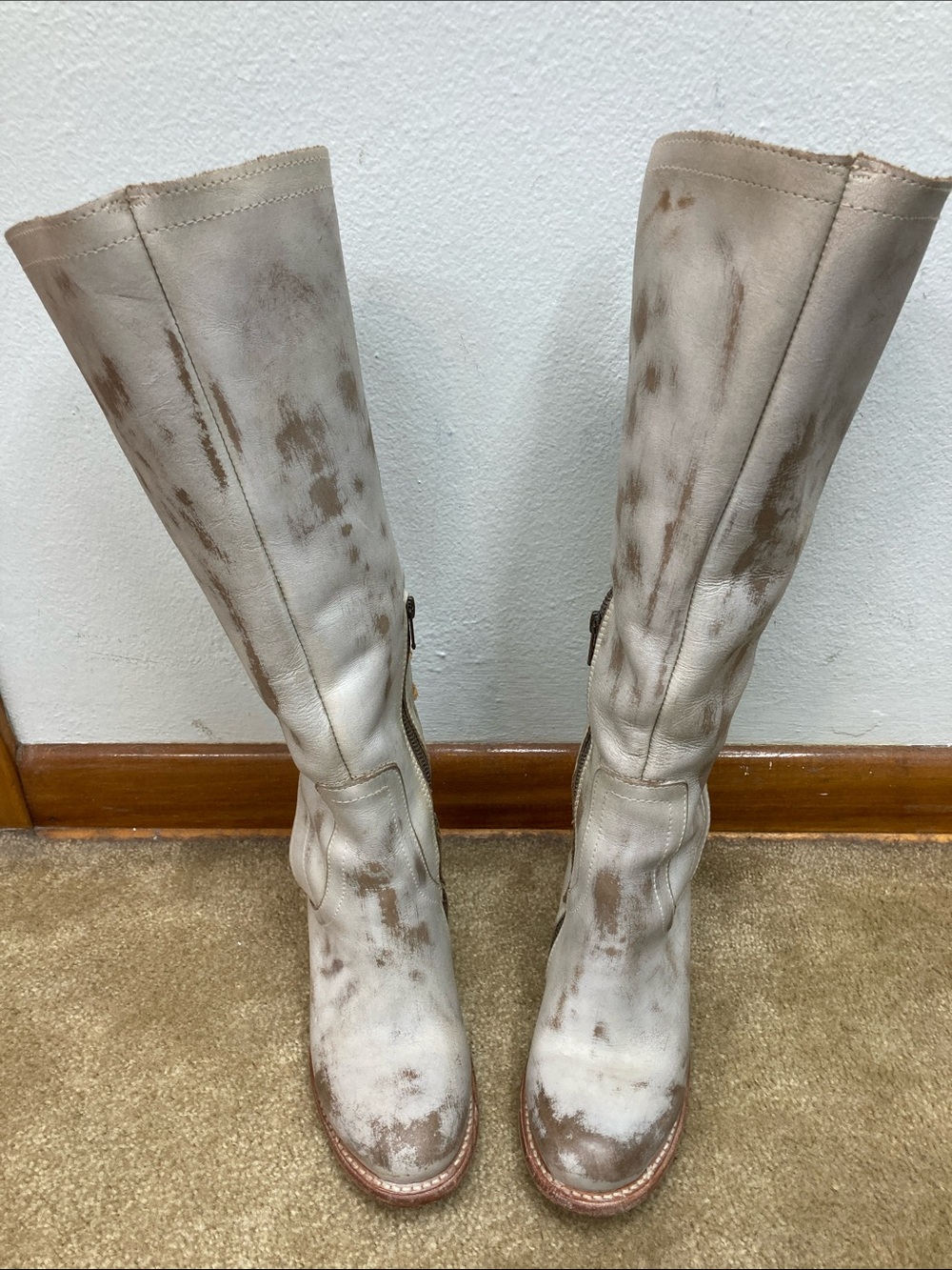 Freebird by Steven Cosmo Boots Distressed White Size 8 - Picture 2 of 9